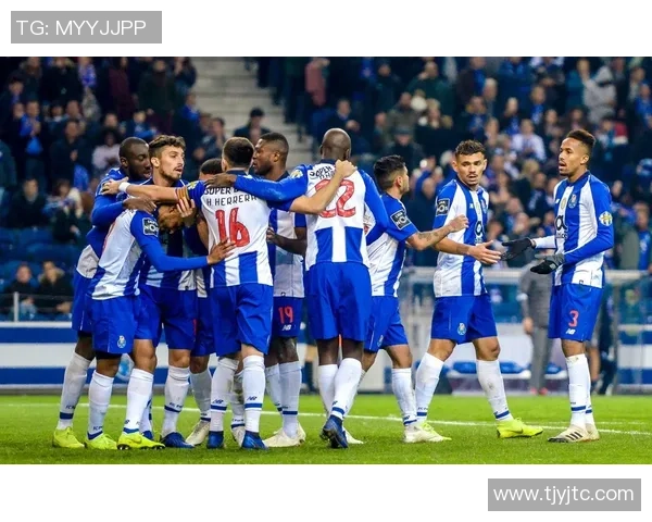 蓝十字与波尔图对决前瞻分析双方实力与战术布局全解析